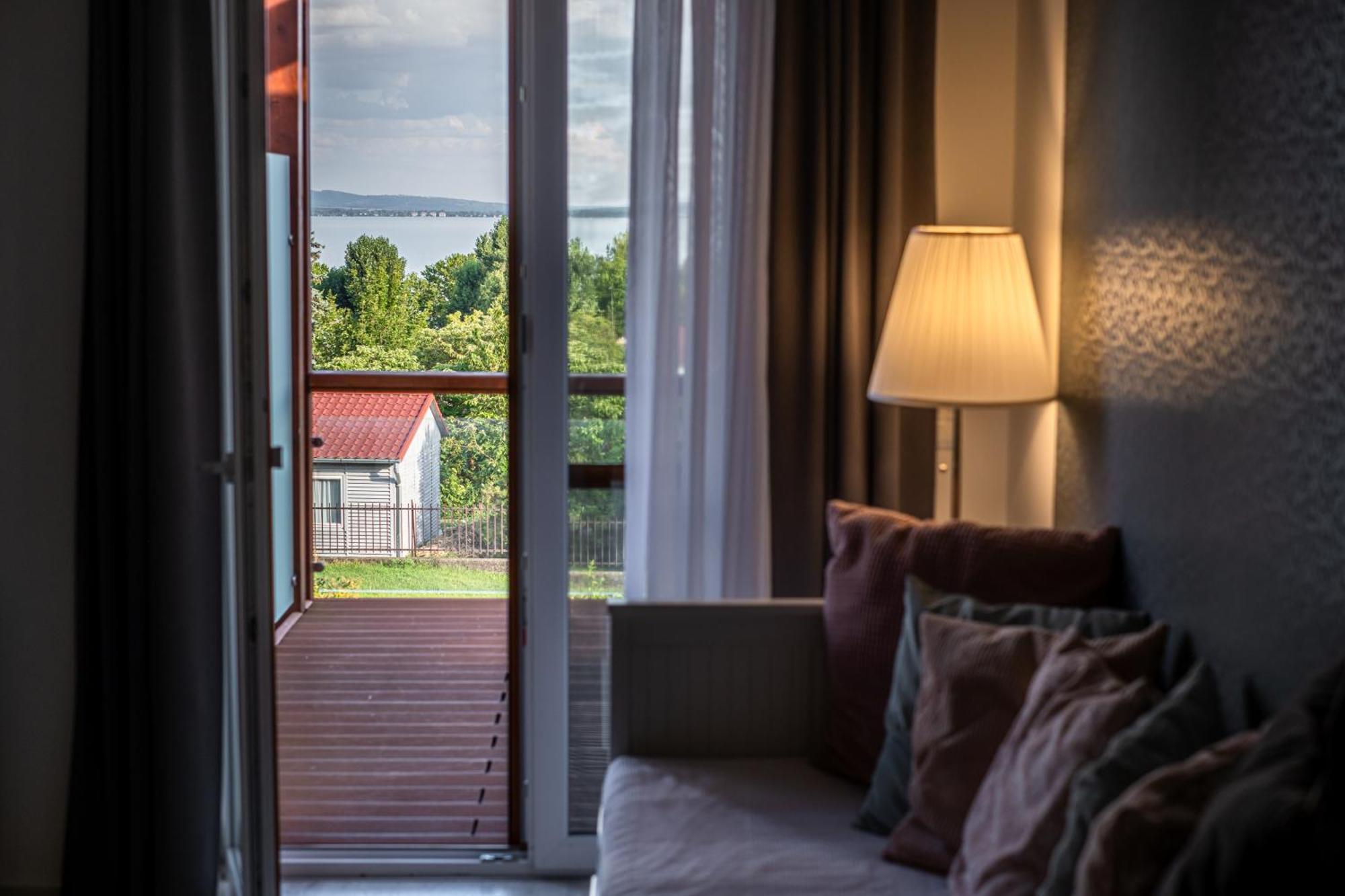 Aranymandula Apartmanok Balatonakali Exterior foto