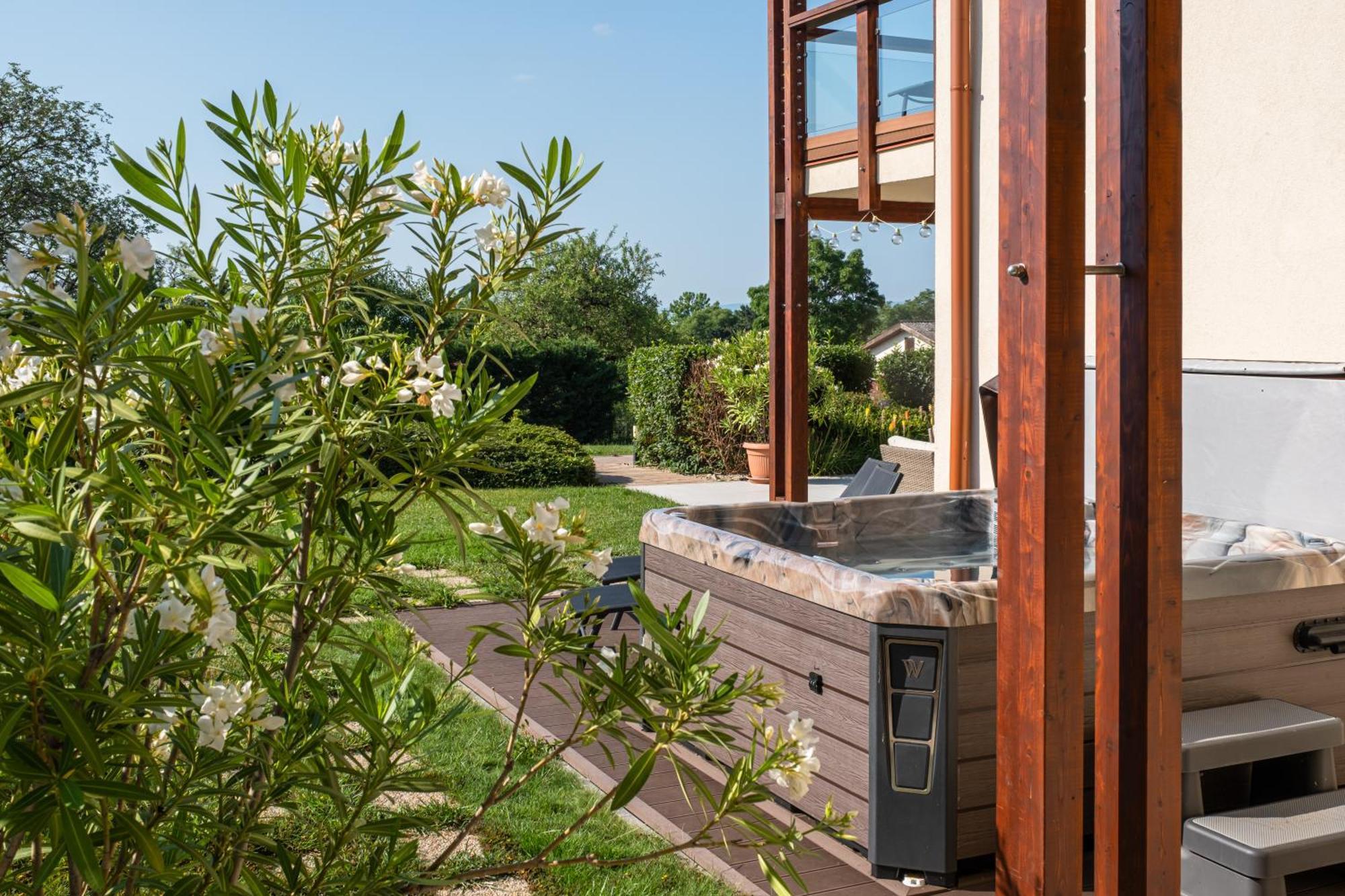 Aranymandula Apartmanok Balatonakali Exterior foto