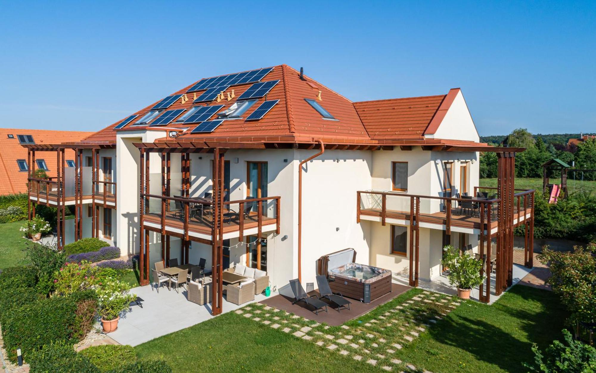 Aranymandula Apartmanok Balatonakali Exterior foto